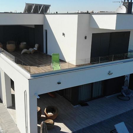 Villa Ula In Pula With Heated Pool And Sauna Exterior foto